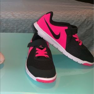 Girls sneakers